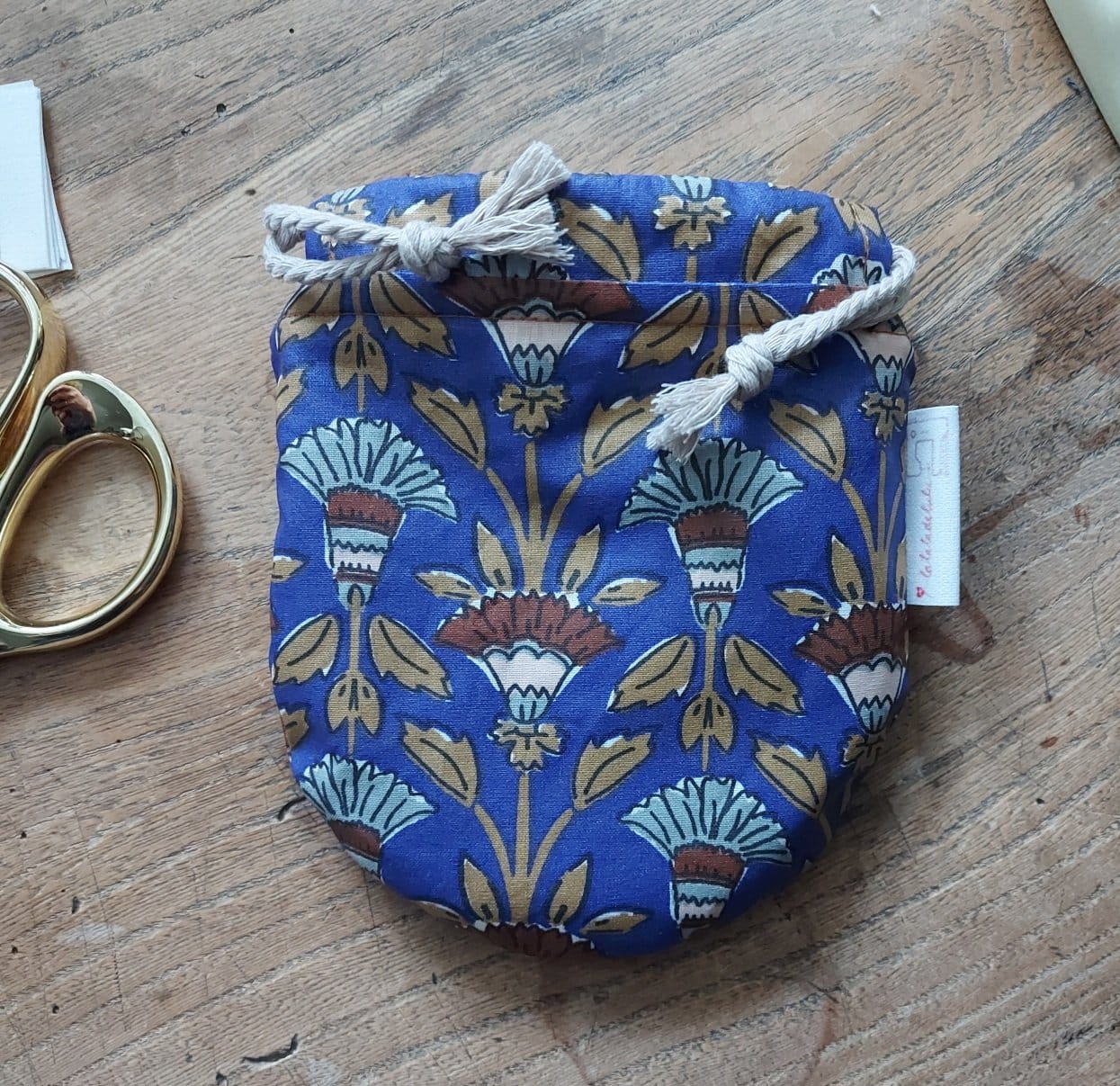 pochon savon nomade blockprint bleu inde fleur