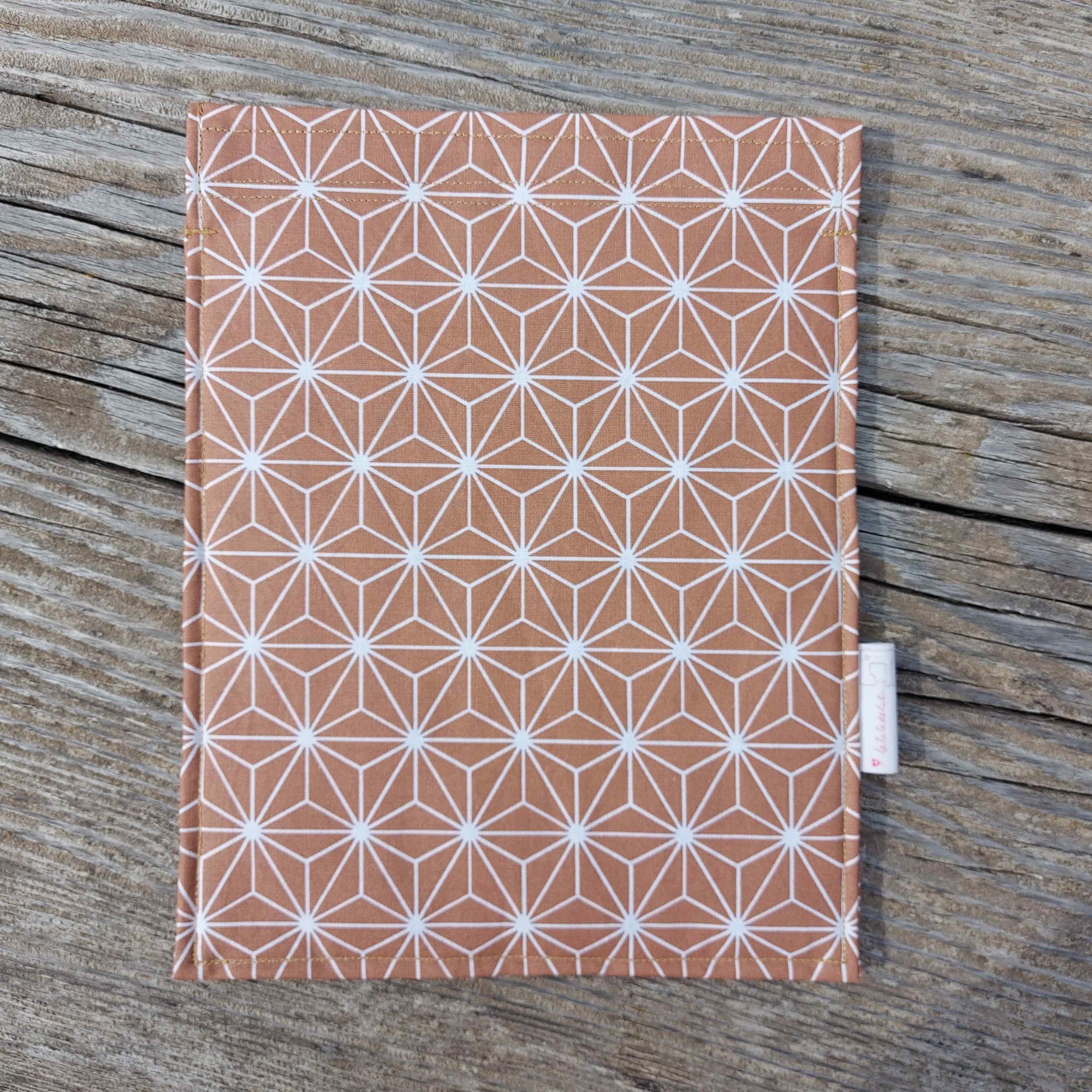 pochette isotherme fraicheur pique nique goûter enfant yogourt géométrique brun chocolat