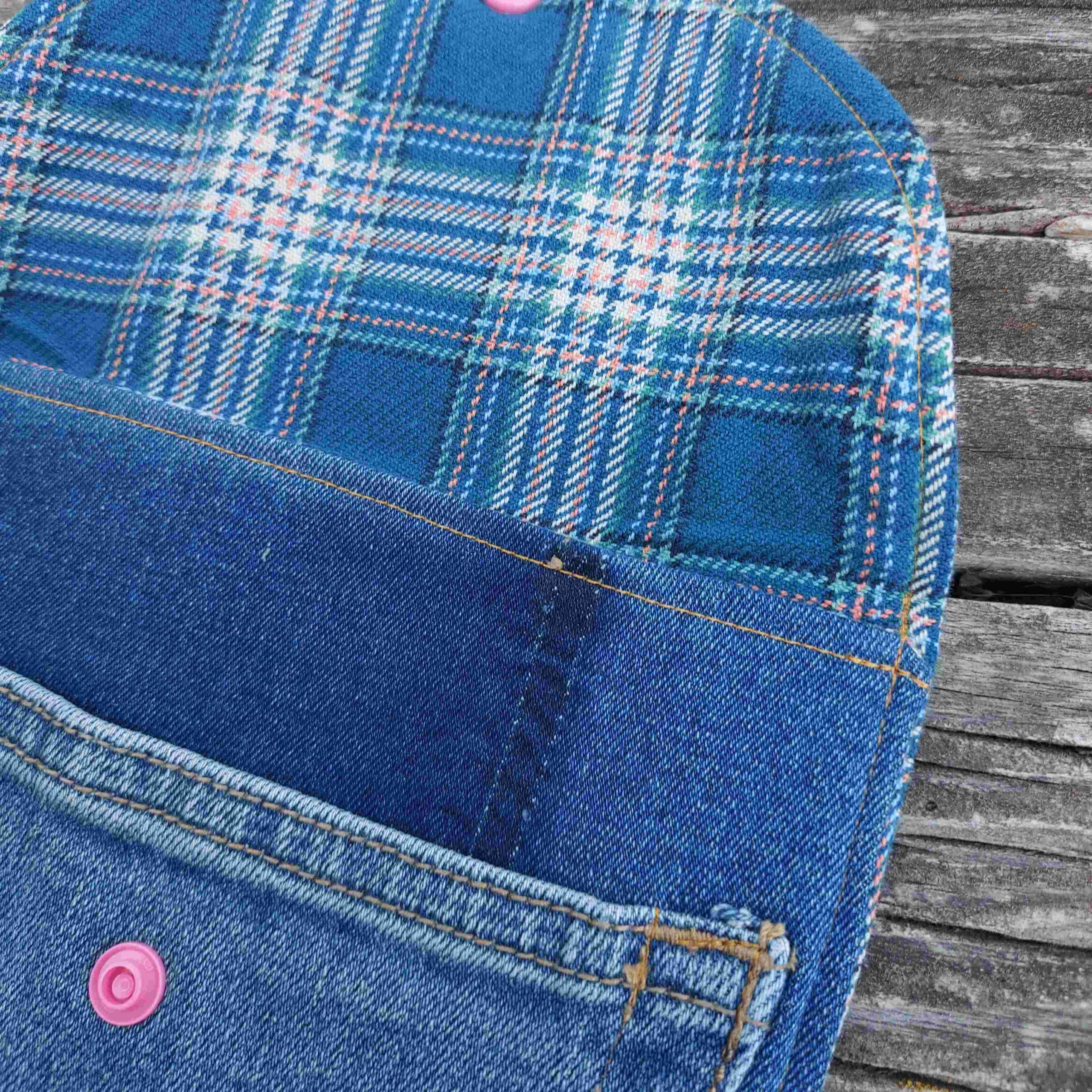 pochette livre transport jeans upcyclé protéger