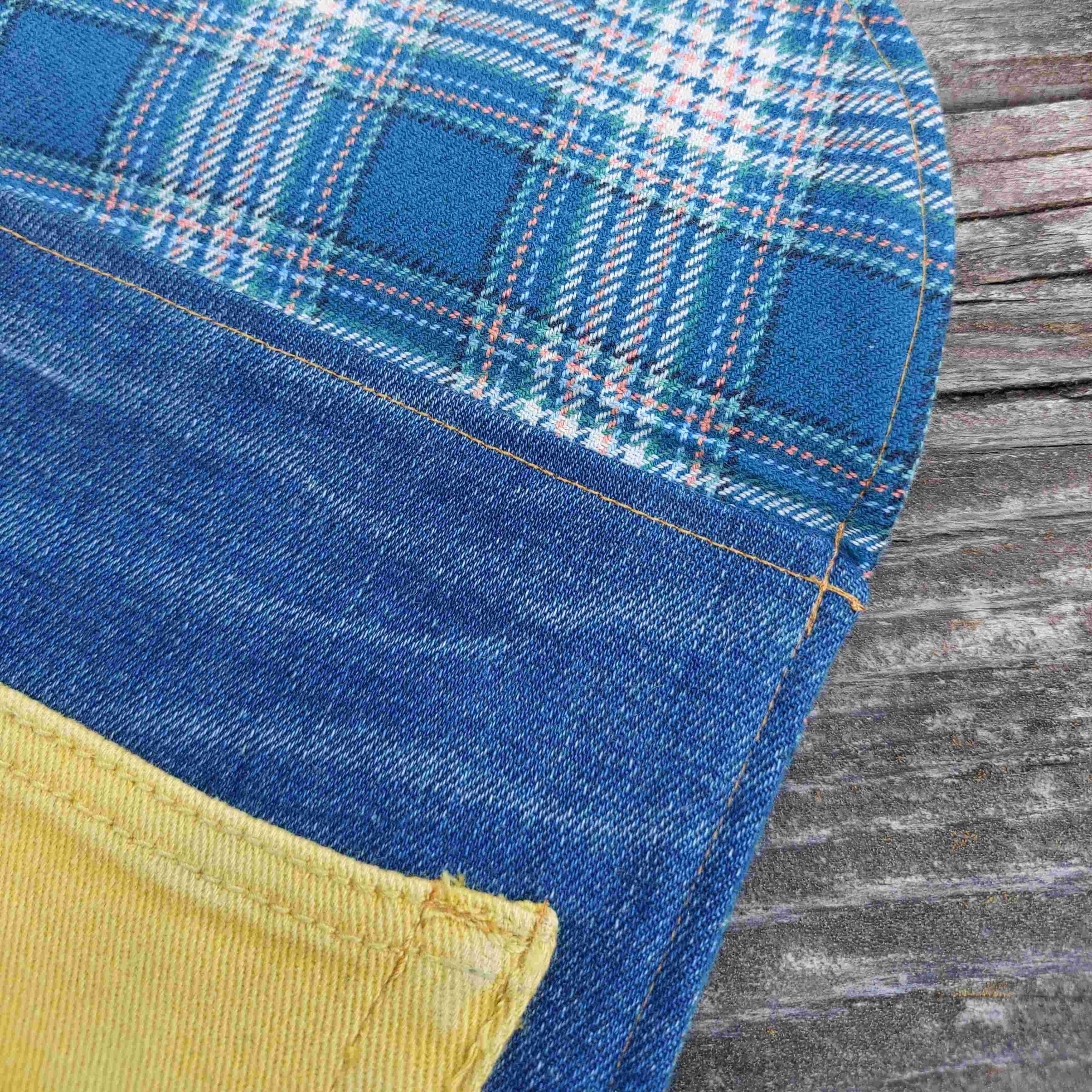 pochette livre transport jeans upcyclé protéger