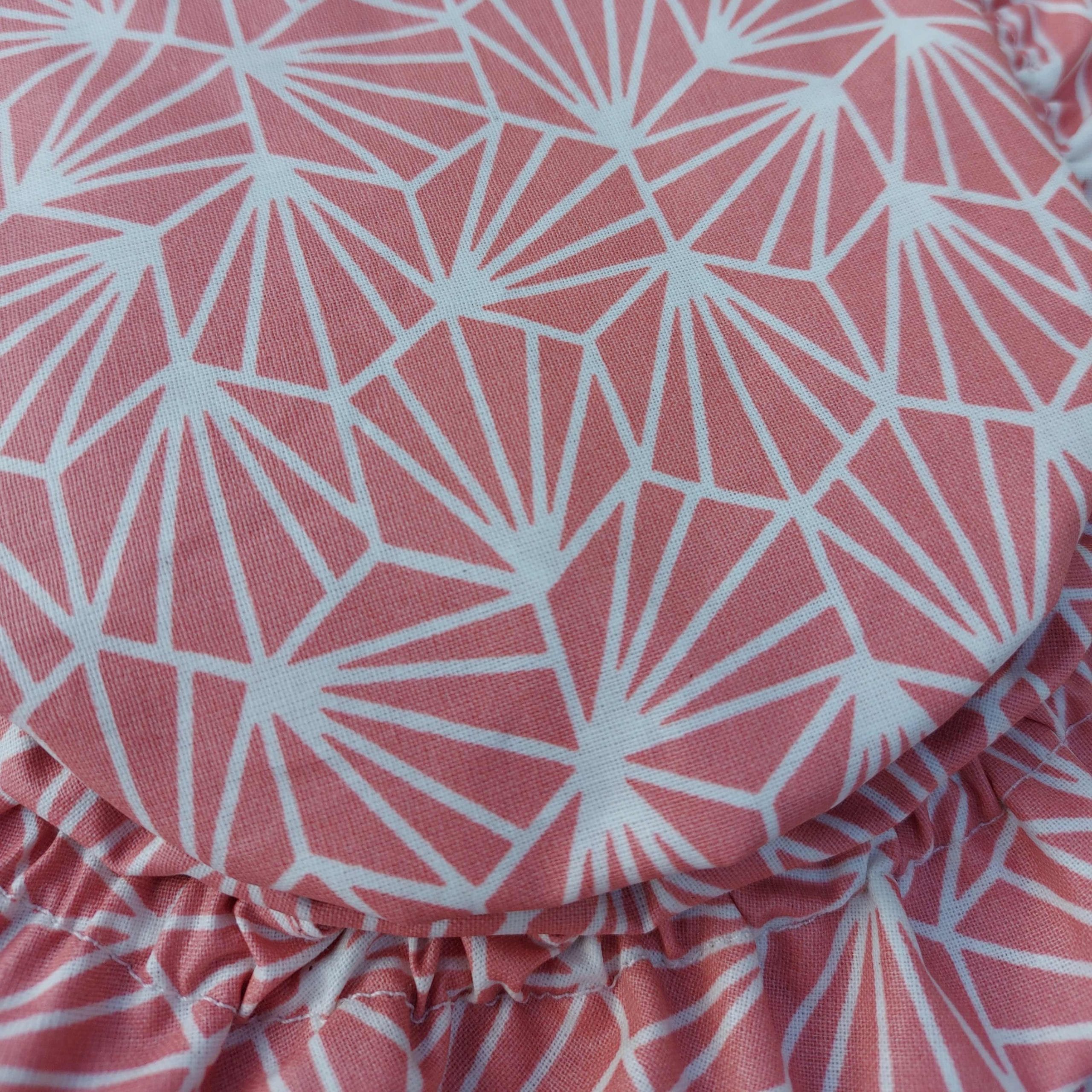 charlotte couvre-plat, lavable, détail du tissu fleur
